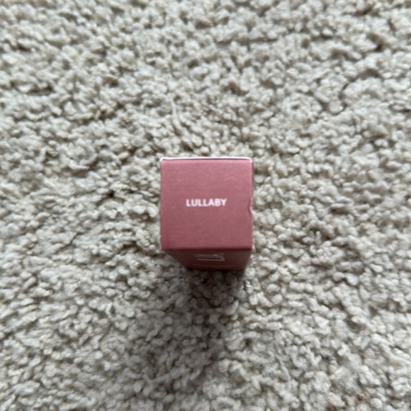 Ilia Hydrating Lip Balm - Lullaby - Picture 4 of 7